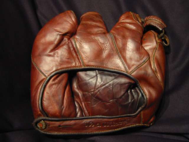 Rogers Hornsby Wilson 632 Back